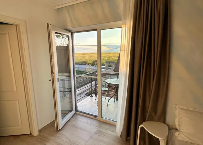 Halta Pescarus Pensjonat Douăzeci şi Trei August